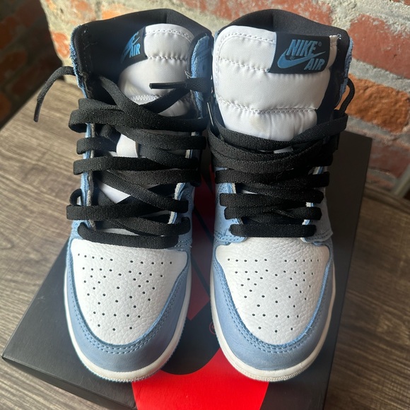 Jordan 1 Retro OG High University Blue - Picture 14 of 16